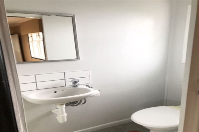 Photo of property in 11 East Street, Pukekohe, 2120