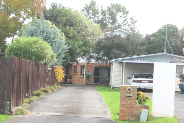 Photo of property in 5 Casuarina Road, Half Moon Bay, Auckland, 2012