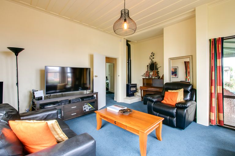 Photo of property in 90 Te Awa Avenue, Te Awa, Napier, 4110