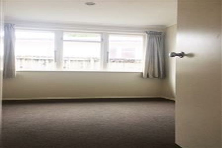 Photo of property in 1a Waitaua Street, Papakura, 2110