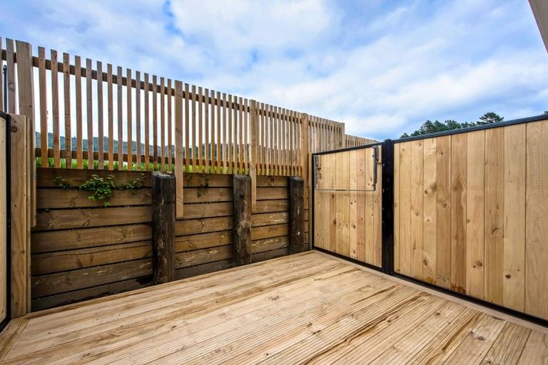 Photo of property in 8/370 Stokes Valley Road, Stokes Valley, Lower Hutt, 5019