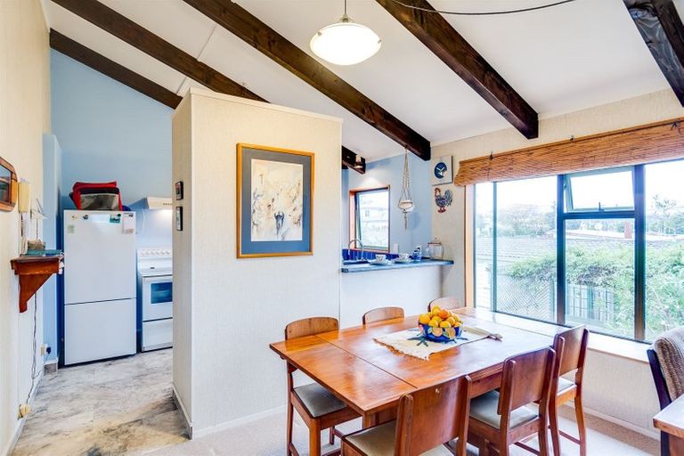 Photo of property in 2/150 Charles Street, Westshore, Napier, 4110