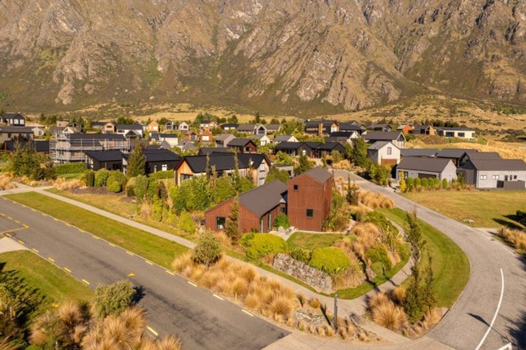 Photo of property in 47 Jacks Point Rise, Jacks Point, Queenstown, 9371