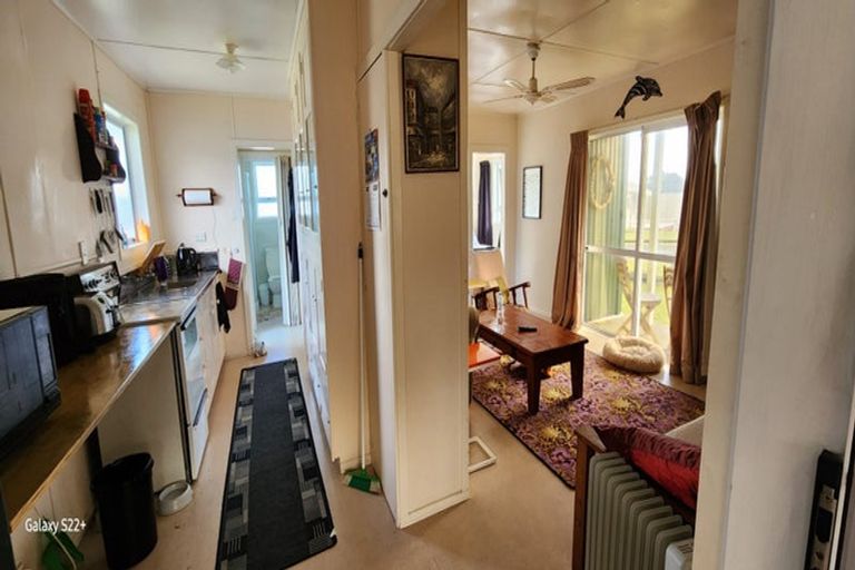 Photo of property in 1 Point Road, Mokau, 4376