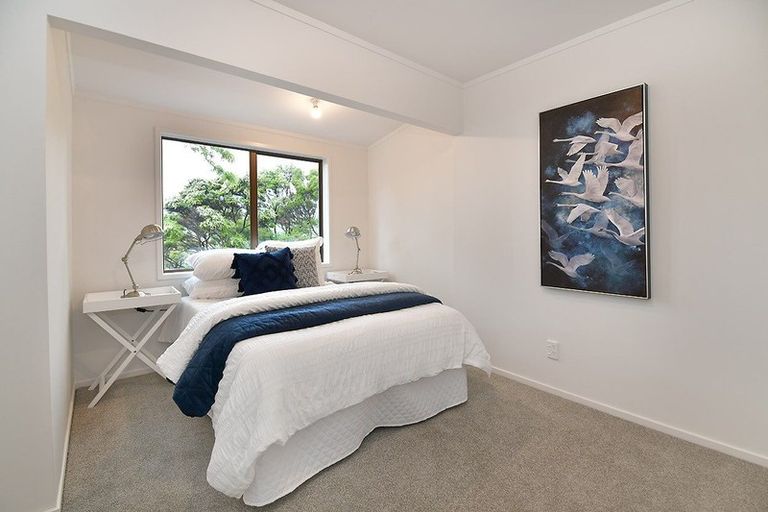 Photo of property in 41 Pemberton Avenue, Bayview, Auckland, 0629