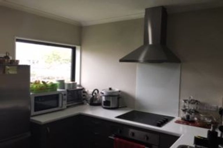 Photo of property in 10a Clark Street, Manurewa, Auckland, 2102