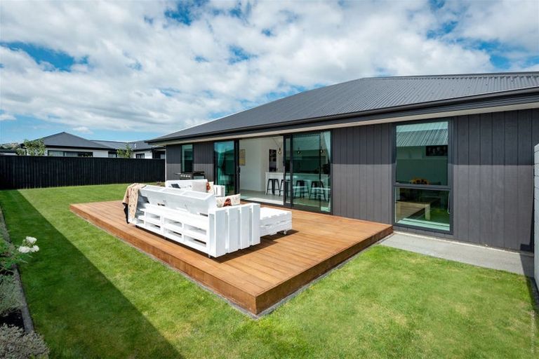 Photo of property in 13 Forge Close, Halswell, Christchurch, 8025