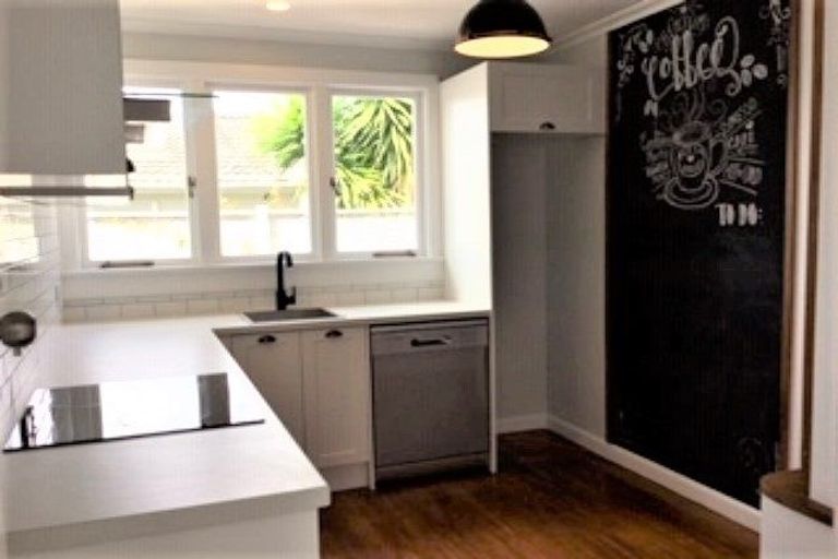 Photo of property in 1/121 Sixteenth Avenue, Tauranga South, Tauranga, 3112