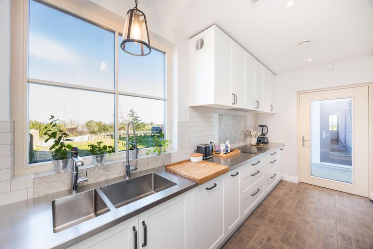 Photo of property in 18 Heatherlie Road, Colyton, Ashhurst, 4775