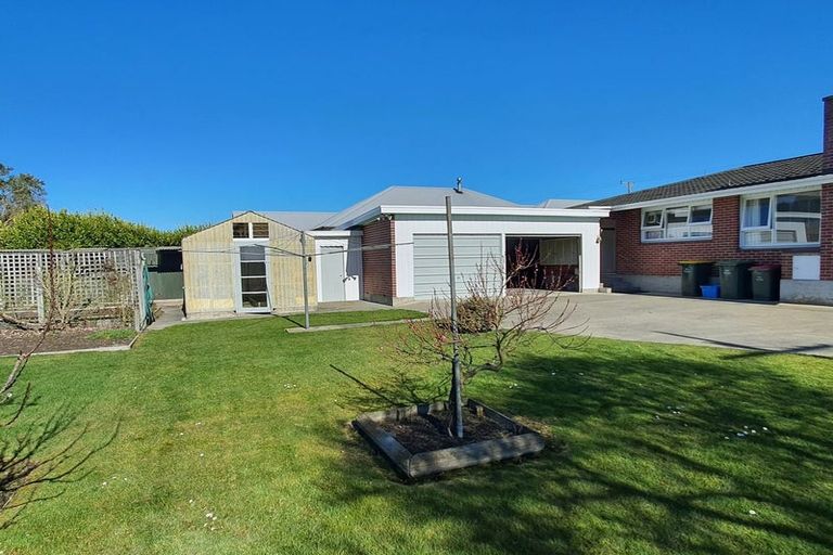 Photo of property in 1 Cashel Street, Waimate, 7924