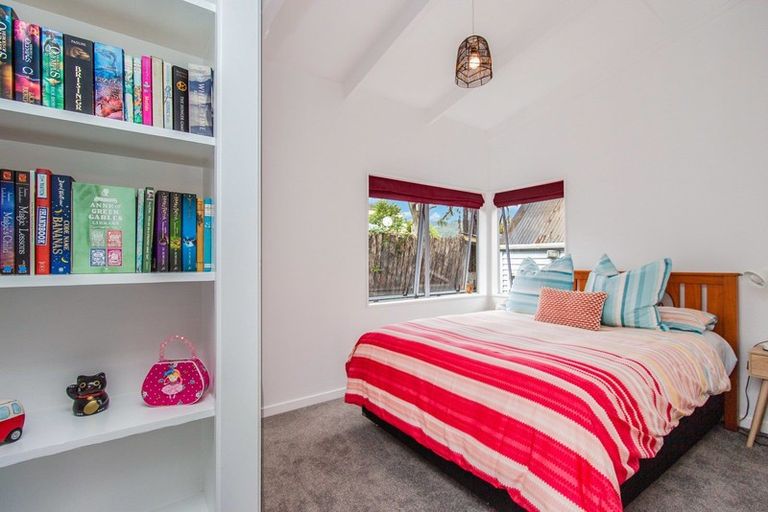 Photo of property in 12 Mckenzie Road, Owhata, Rotorua, 3010