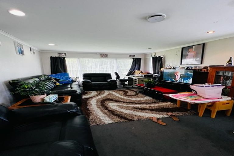Photo of property in 9 Coles Place, Manurewa, Auckland, 2102