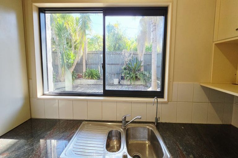 Photo of property in 144 Western Hills Drive, Kensington, Whangarei, 0112