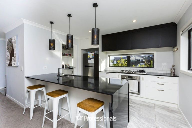 Photo of property in 10 Kerrigan Crescent, Wallaceville, Upper Hutt, 5018