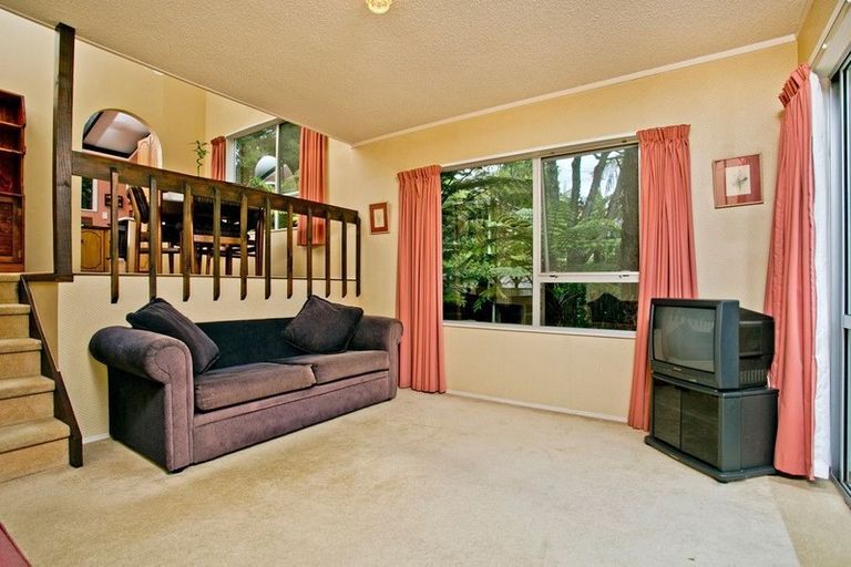 Photo of property in 3/42 Manuka Road, Glenfield, Auckland, 0629