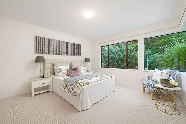 Photo of property in 4 Rhinevale Close, Henderson, Auckland, 0612