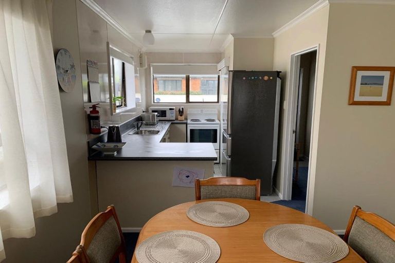 Photo of property in 19a Karamu Street, Strandon, New Plymouth, 4312
