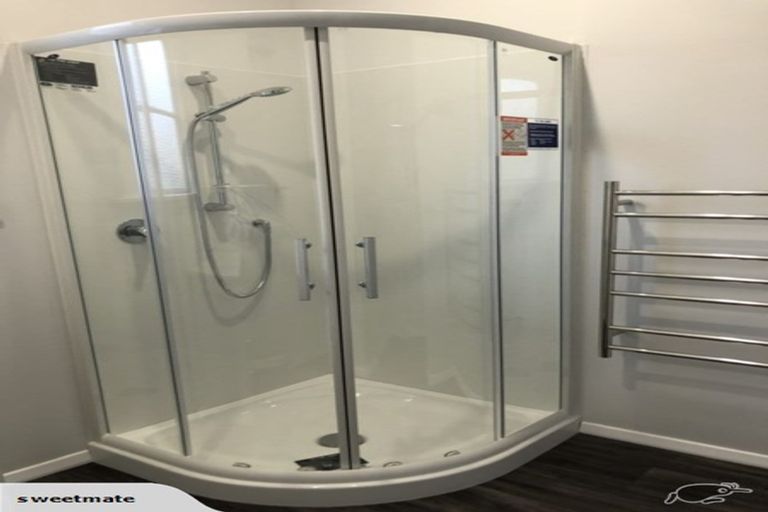 Photo of property in 33 Hindmarsh Street, Johnsonville, Wellington, 6037