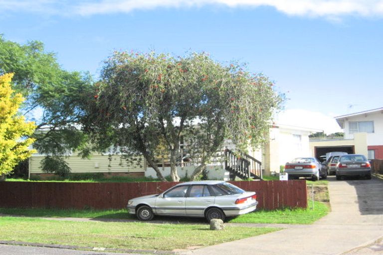 Photo of property in 4 Minton Place, Manurewa, Auckland, 2102