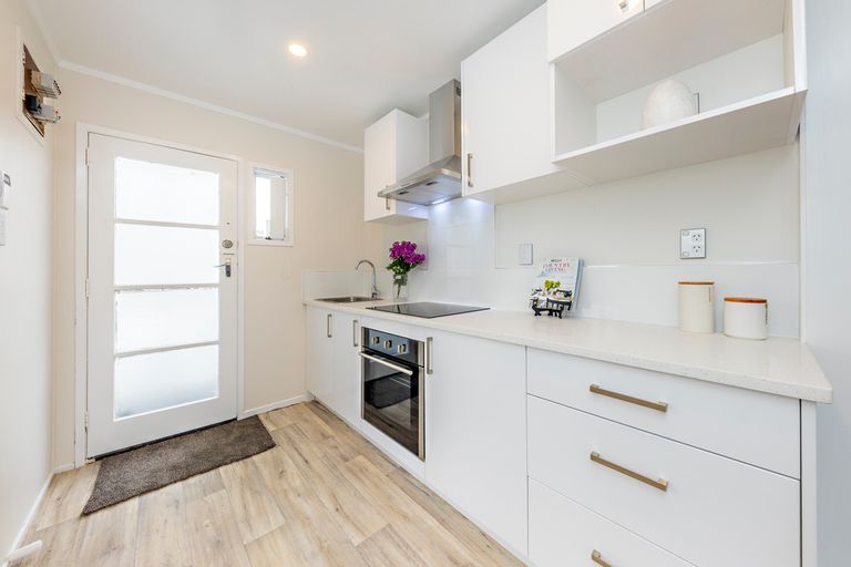 Photo of property in 2/187a Buckland Road, Mangere East, Auckland, 2024