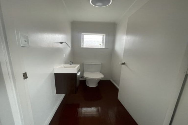 Photo of property in 1/213 Sunnynook Road, Wairau Valley, Auckland, 0627