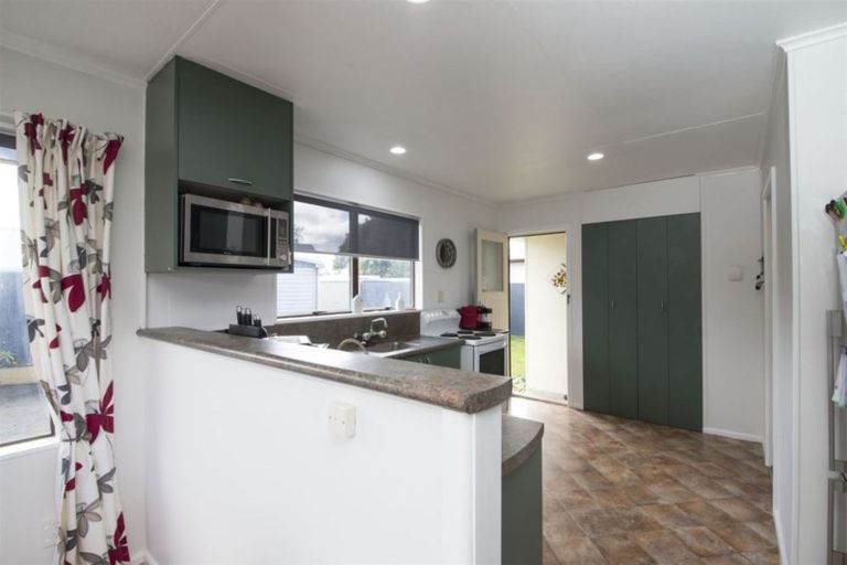 Photo of property in 24 Ranfurly Street, Tamatea, Napier, 4112