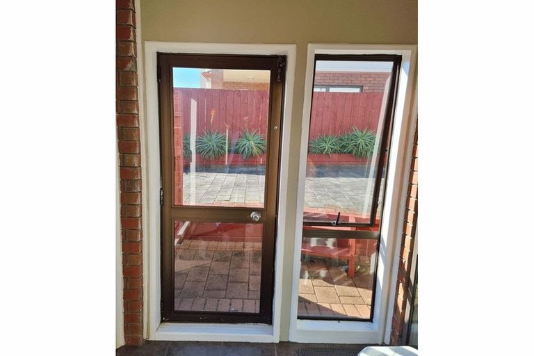 Photo of property in 28a Hayward Road, Papatoetoe, Auckland, 2025