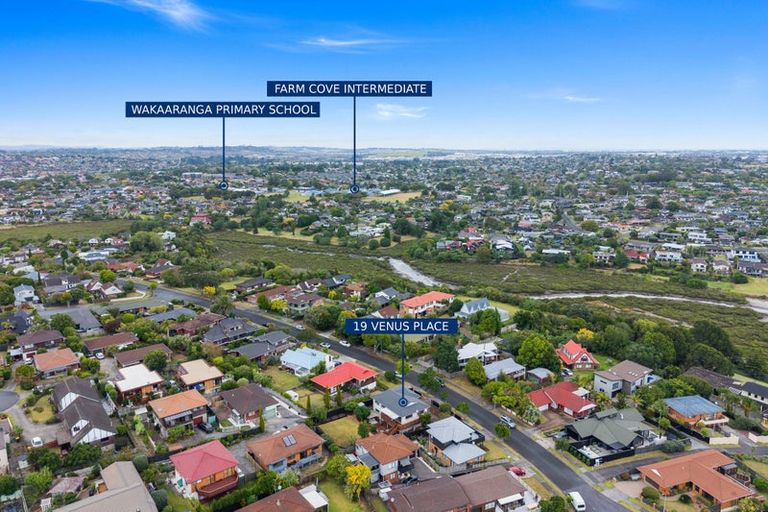 Photo of property in 19 Venus Place, Half Moon Bay, Auckland, 2012