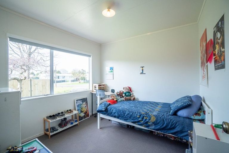 Photo of property in 10 Ashton Place, Highbury, Palmerston North, 4412