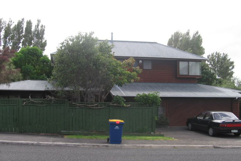 Photo of property in 3/2 Trafalgar Road, Milford, Auckland, 0620