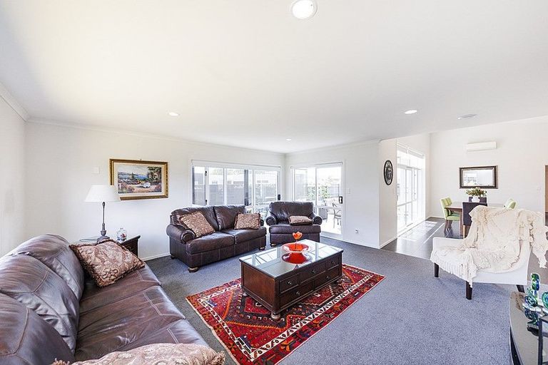 Photo of property in 2 Morocco Terrace, Kelvin Grove, Palmerston North, 4414