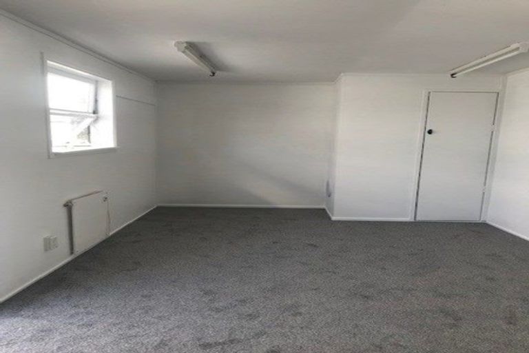 Photo of property in 1/7 Nigel Road, Browns Bay, Auckland, 0630