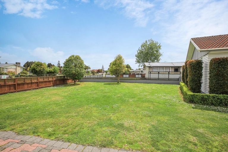 Photo of property in 16 Lugton Street, Nawton, Hamilton, 3200