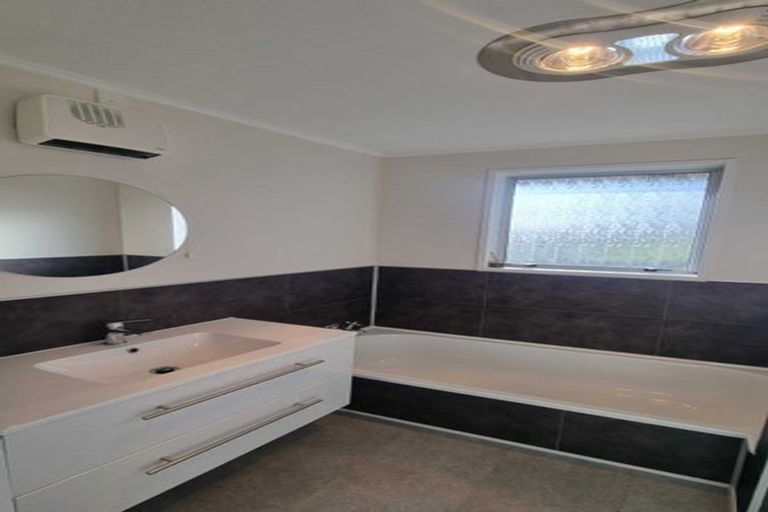 Photo of property in 9 Dampier Street, Oceanview, Timaru, 7910