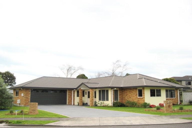 Photo of property in 4 Adam Lile Drive, Highlands Park, New Plymouth, 4312