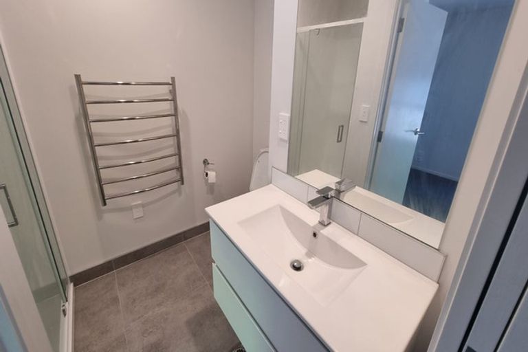 Photo of property in 9/3234 Great North Road, New Lynn, Auckland, 0600