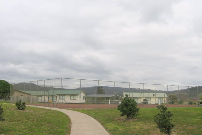 Photo of property in 113 Kauri Crescent, Matarangi, Whitianga, 3592