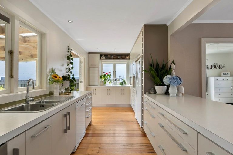 Photo of property in 32a Oceanbeach Road, Mount Maunganui, 3116