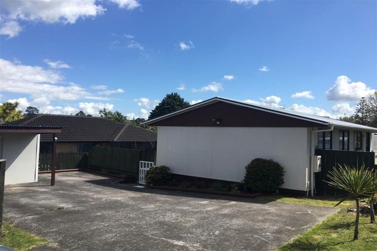 Photo of property in 1/6 Valdale Road, Henderson, Auckland, 0610