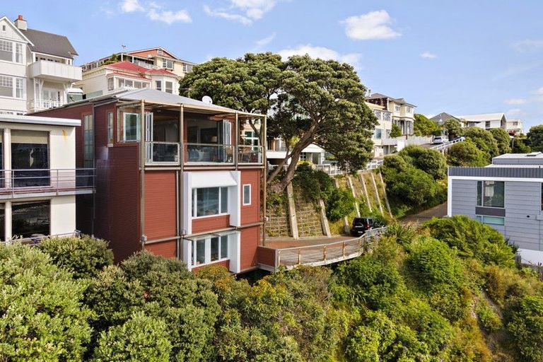 Photo of property in 31 Mcfarlane Street, Mount Victoria, Wellington, 6011