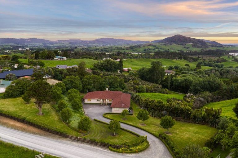 Photo of property in 91 Whaka Street, Maungaturoto, 0520