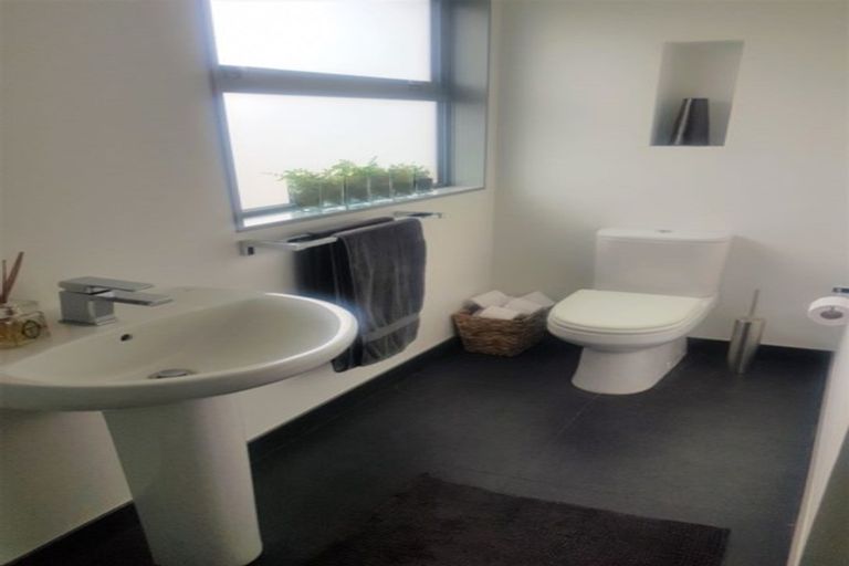 Photo of property in 44 Valecrest Avenue, Parklands, Christchurch, 8083