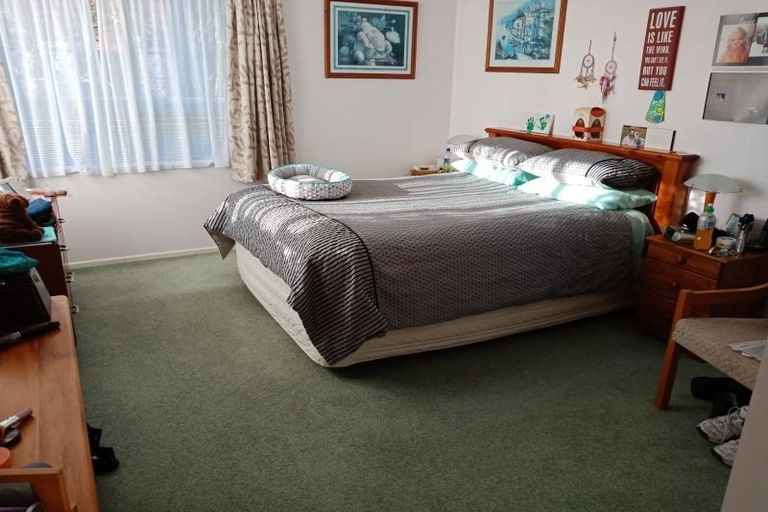 Photo of property in 4 Chesney Street, Avalon, Lower Hutt, 5011