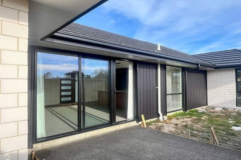 Photo of property in 27 Hilton Drive, Amberley, 7410