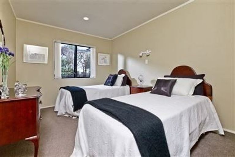 Photo of property in 1/3 Morton Avenue, Forrest Hill, Auckland, 0620