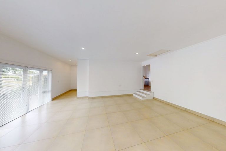 Photo of property in 21 Meadowbrook Drive, Cloverlea, Palmerston North, 4412