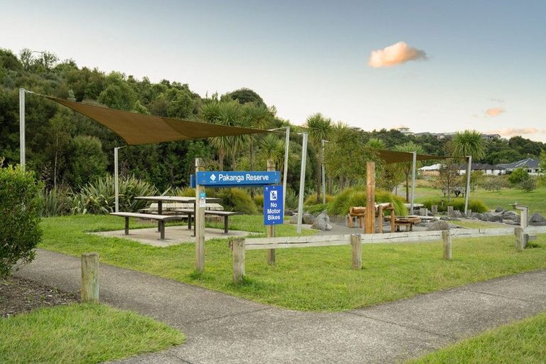 Photo of property in 75b Pakanga Grove, Pyes Pa, Tauranga, 3112