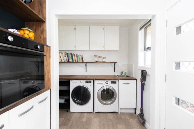 Photo of property in 71 Pipiroa Road, Ngatea, 3503