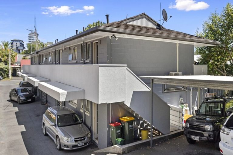 Photo of property in 6/6 Opoia Drive, Hamilton East, Hamilton, 3216