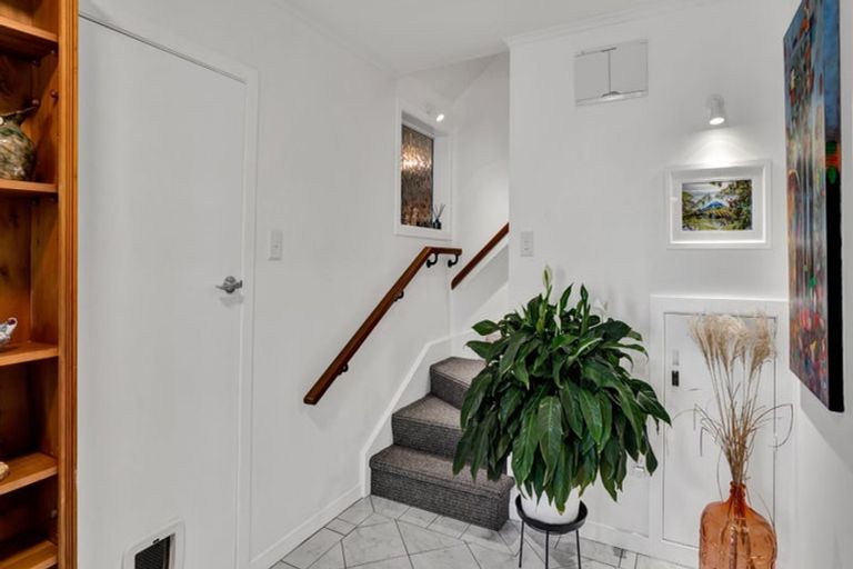 Photo of property in 11b Hine Street, New Plymouth, 4310